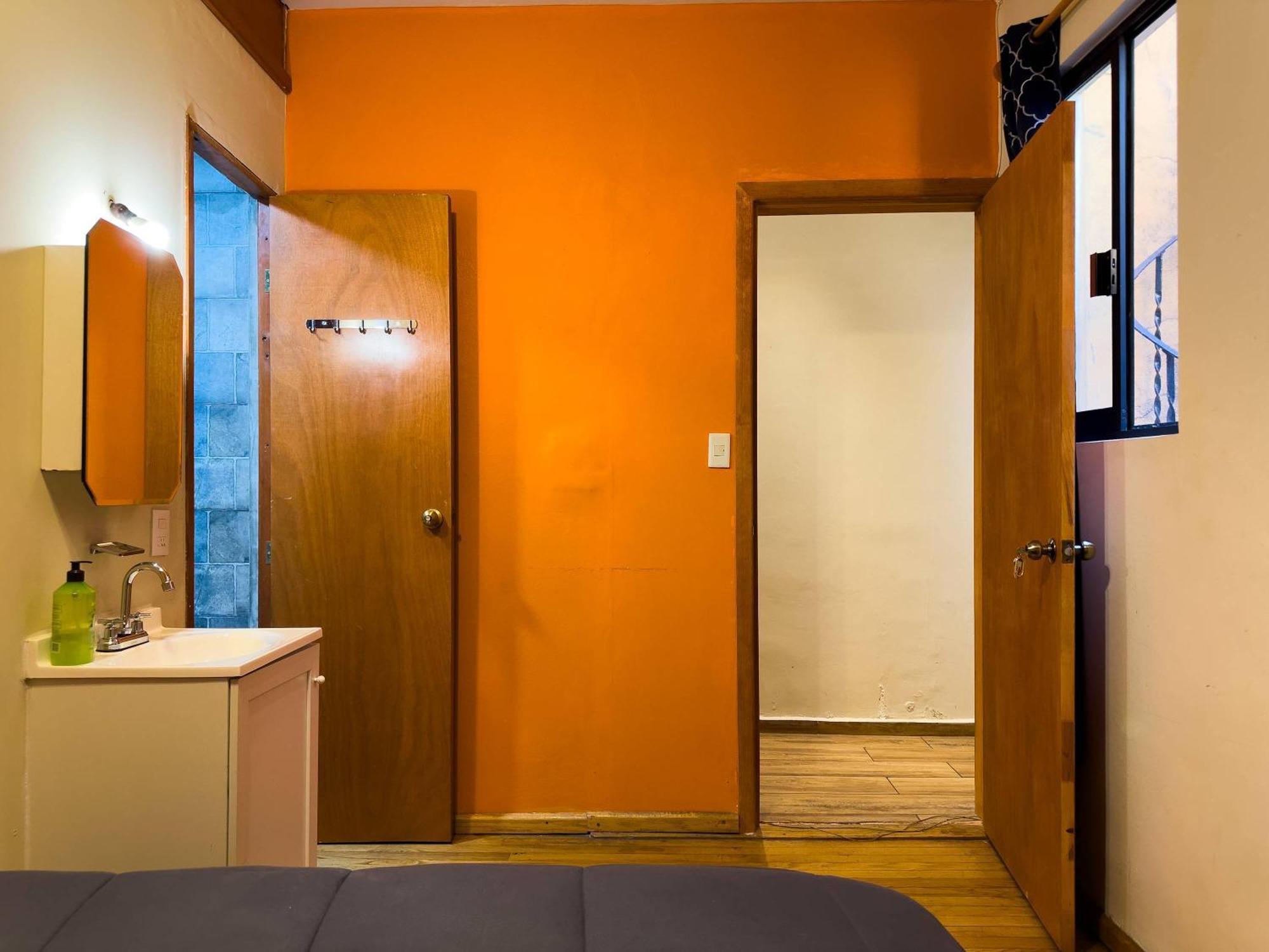 Excellent Location Wide House 5 Bedroom Roma Sur * Mexico-stad